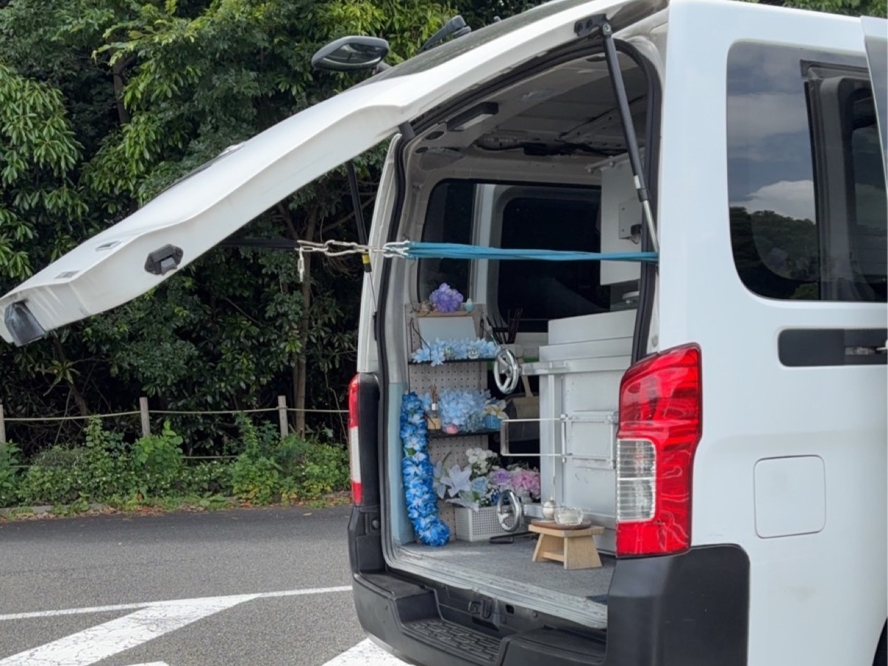 訪問ペット火葬・葬儀MAHALOの火葬車の紹介画像